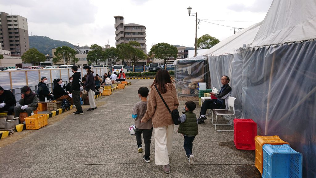 大村湾漁協（時津町）カキ焼き小屋